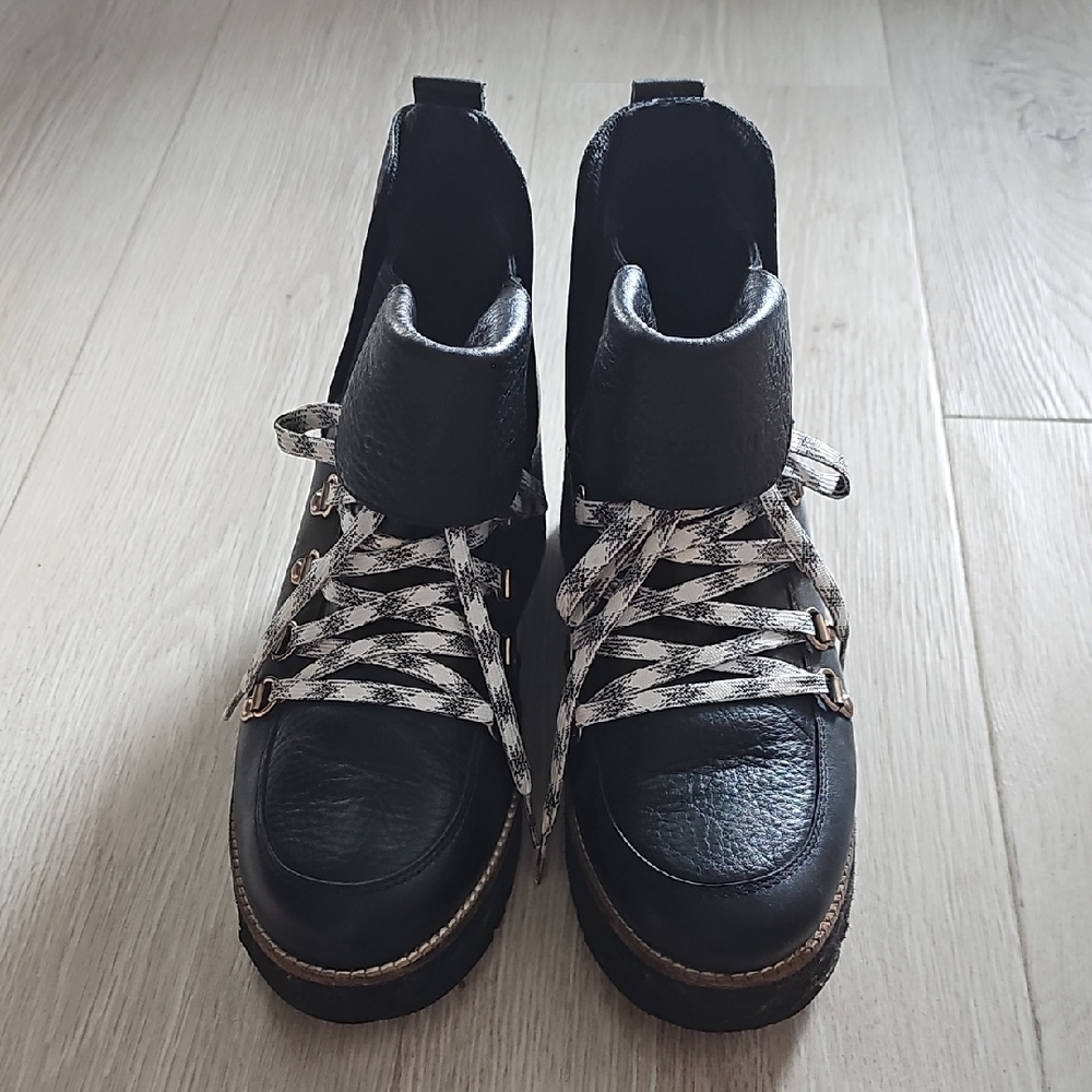 Cole Haan Waterproof Black Lace Up Wedge Boots - Picture 2 of 11